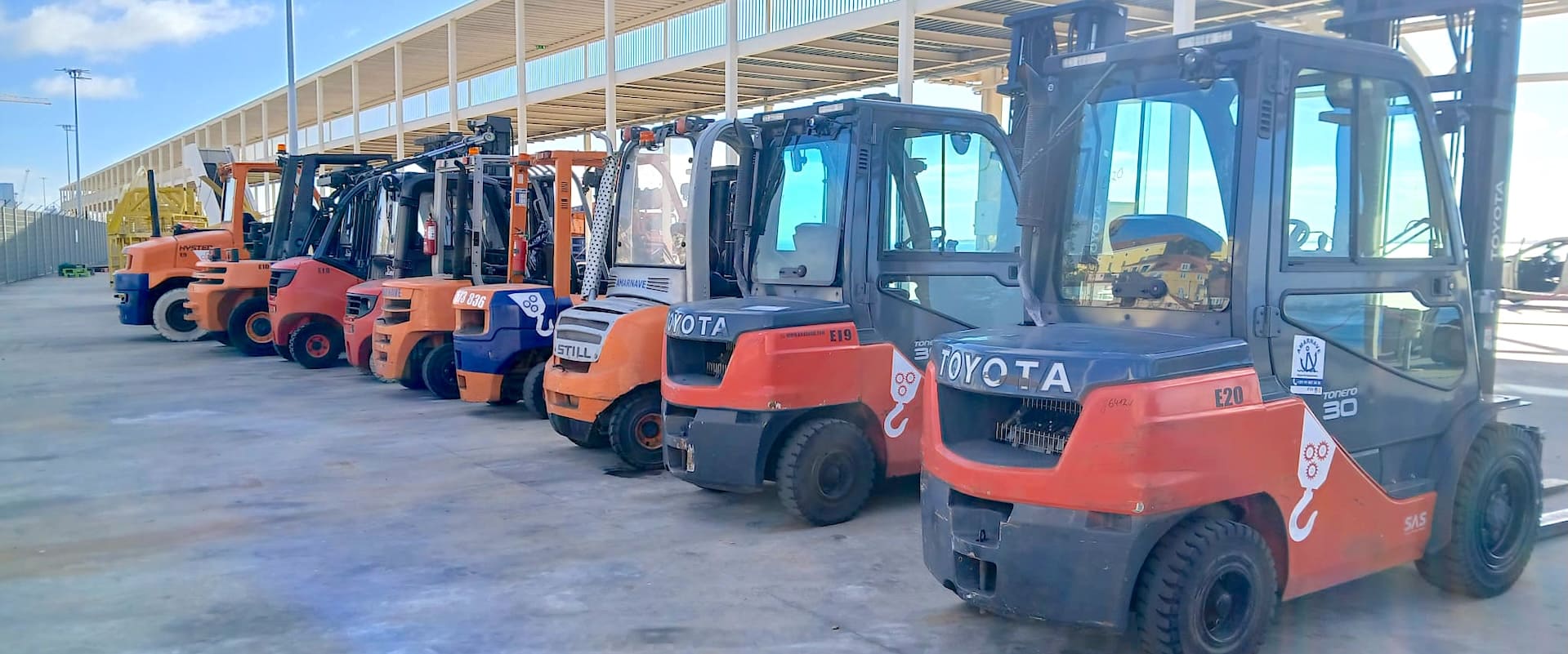 Aluguer de Empilhadores Amarnave A Solução Ideal para a Sua Logística