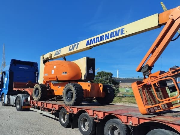 aliguer de plataforma elevatória com seguro de responsabilidade civil